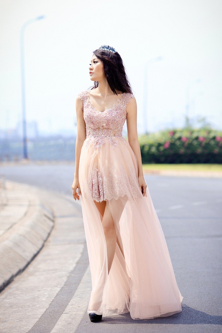 Top 6 Hoa khoi Ao dai Anh Thu dep me hon voi vay cuoi-Hinh-2